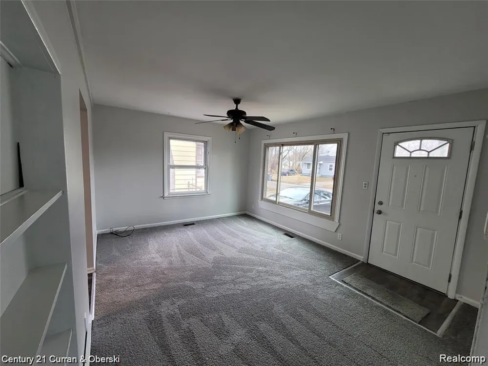 25906 Lehigh Street Inkster City, MI 48141