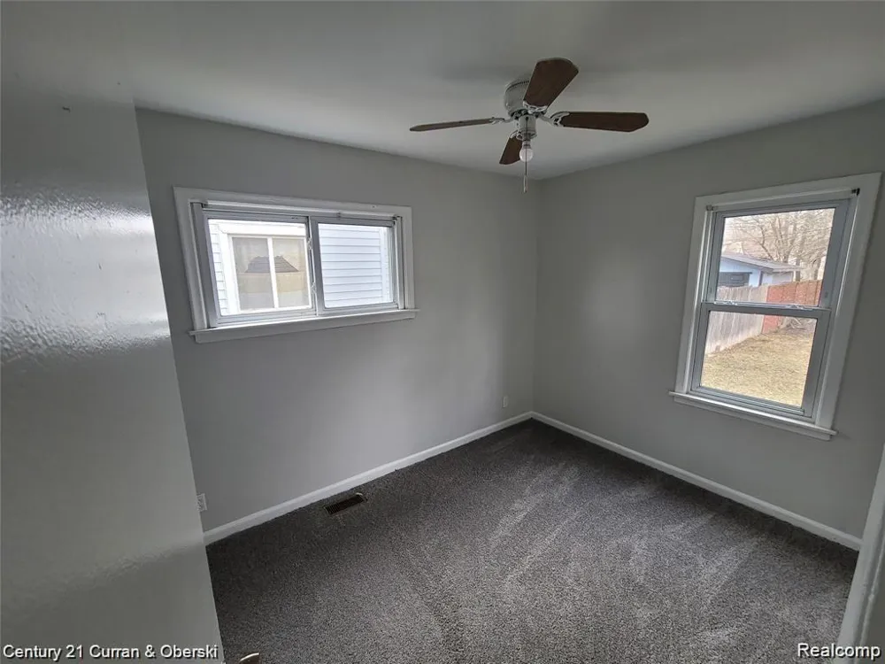 25906 Lehigh Street Inkster City, MI 48141