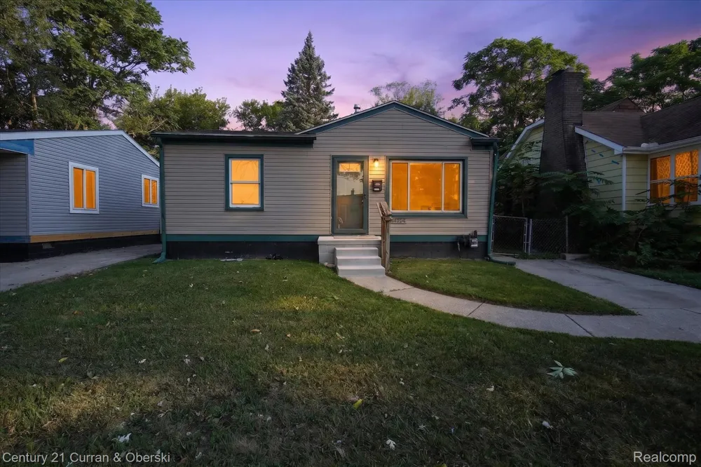 25906 Lehigh Street Inkster City, MI 48141