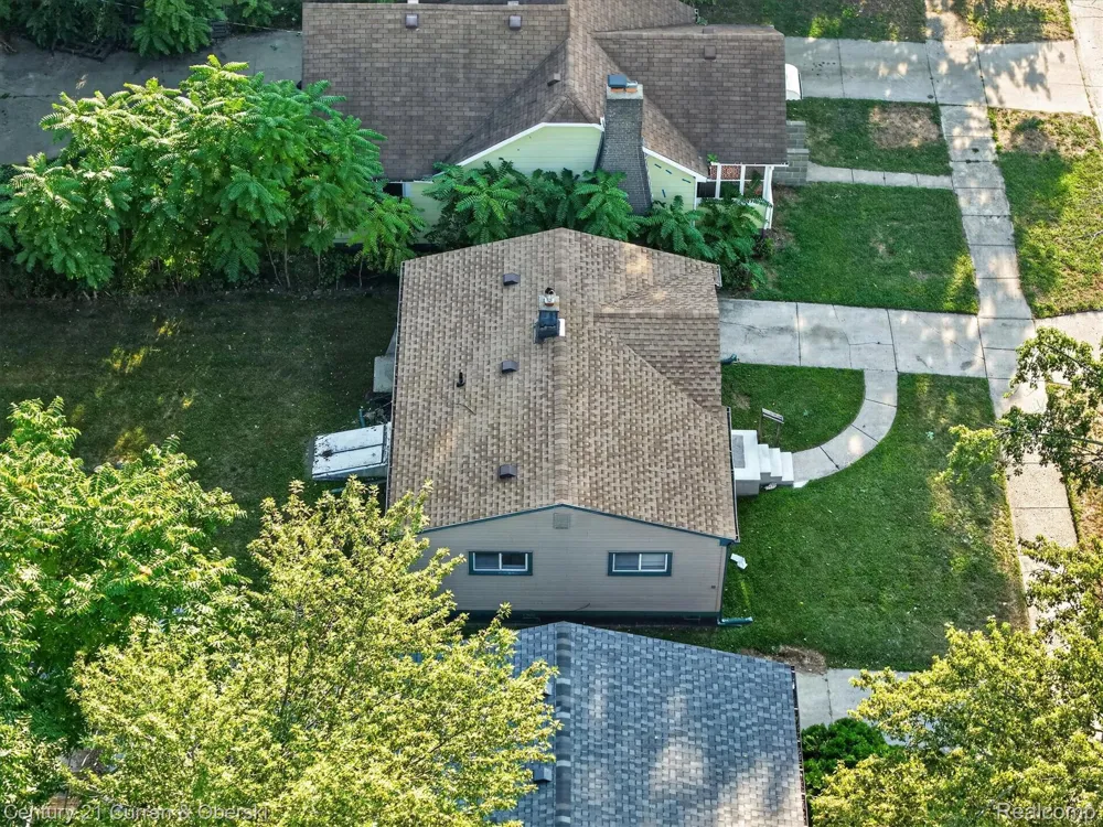 25906 Lehigh Street Inkster City, MI 48141