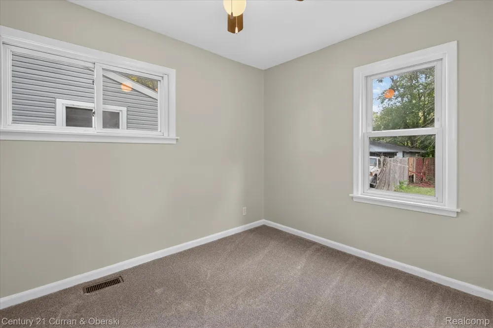 25906 Lehigh Street Inkster City, MI 48141
