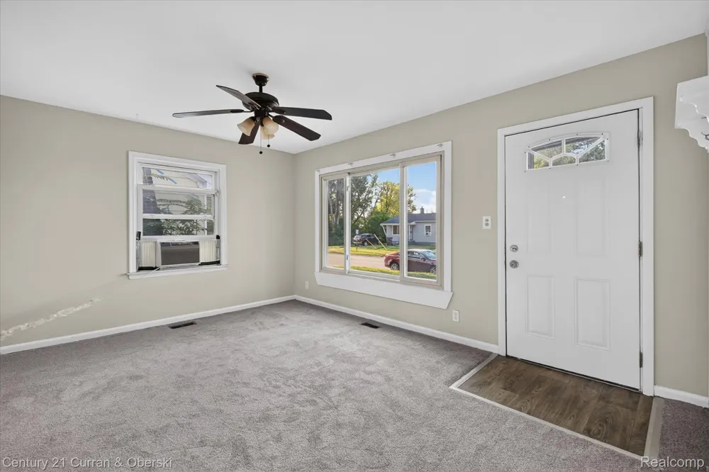 25906 Lehigh Street Inkster City, MI 48141