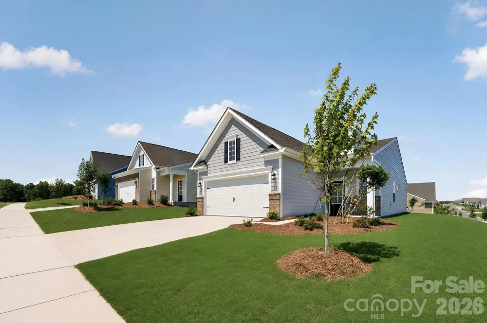 374 waxhaw village Road #312 Lancaster, SC 29720