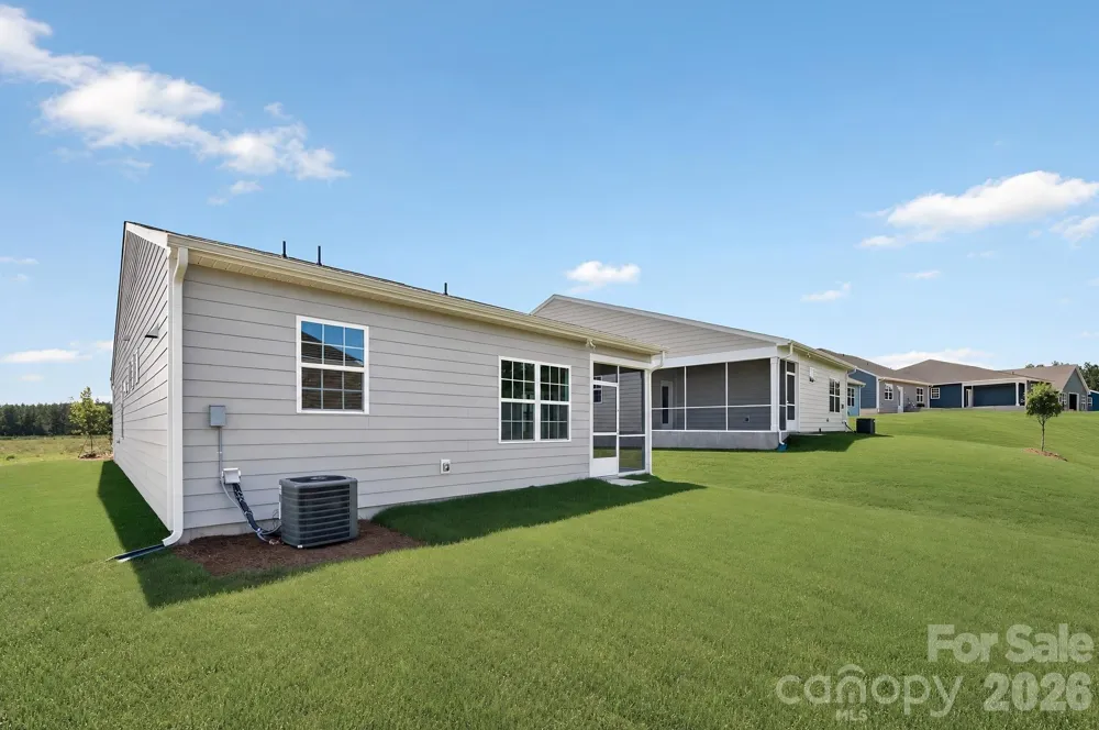 374 waxhaw village Road #312 Lancaster, SC 29720