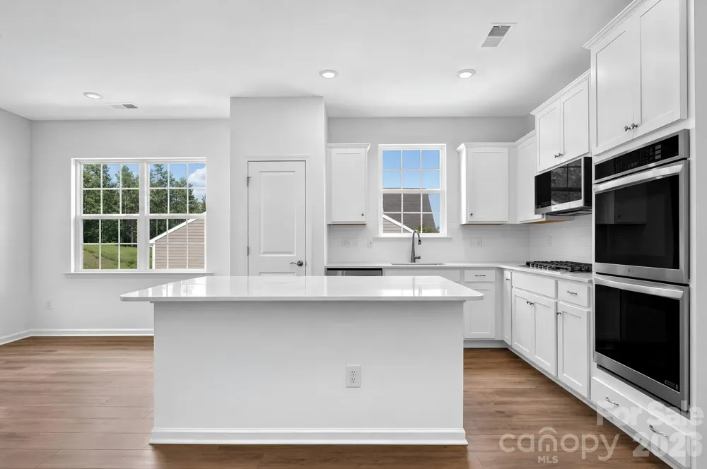 374 waxhaw village Road #312 Lancaster, SC 29720