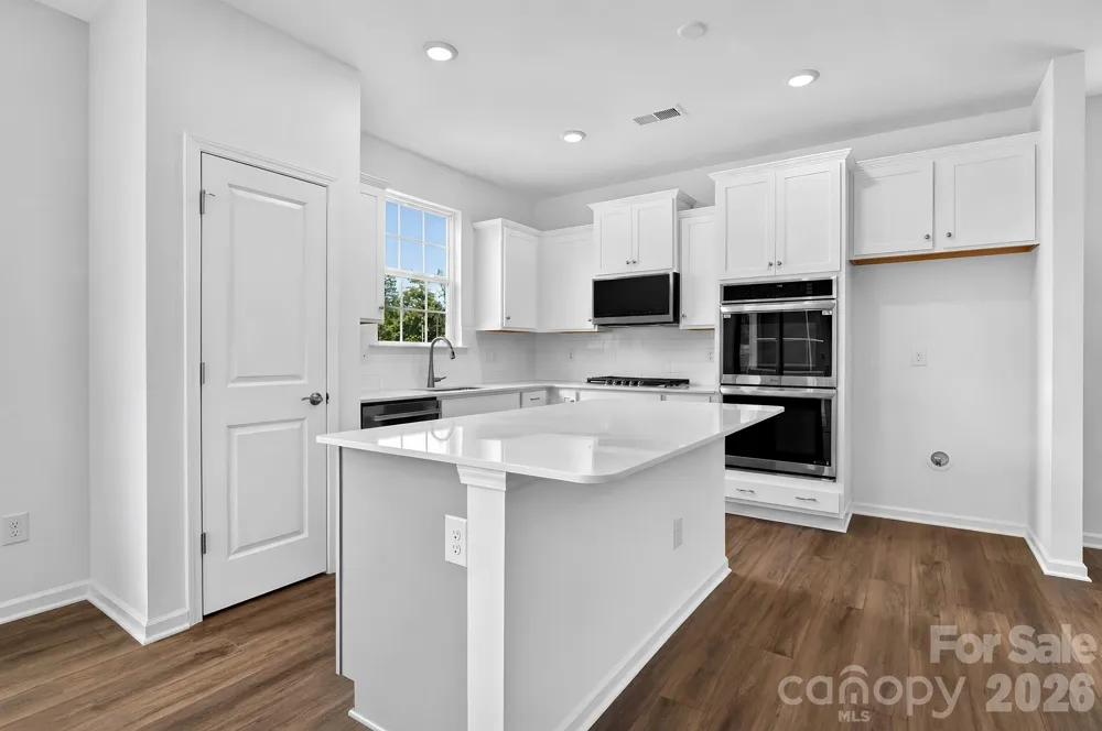 374 waxhaw village Road #312 Lancaster, SC 29720