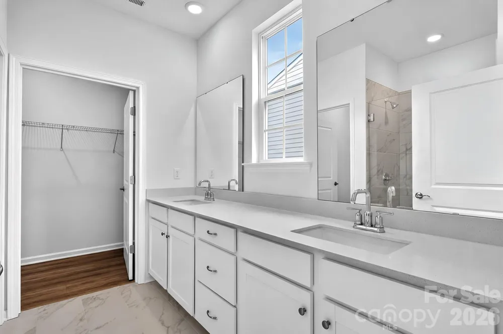 374 waxhaw village Road #312 Lancaster, SC 29720