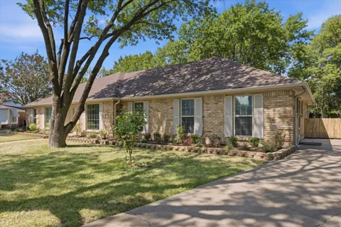 5709 Silver Lake Circle