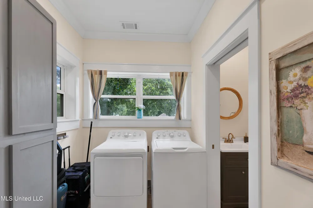 605 Magnolia Street Long Beach, MS 39560