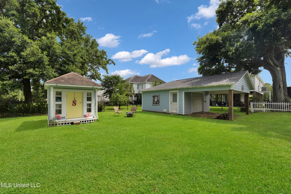 605 Magnolia Street Long Beach, MS 39560