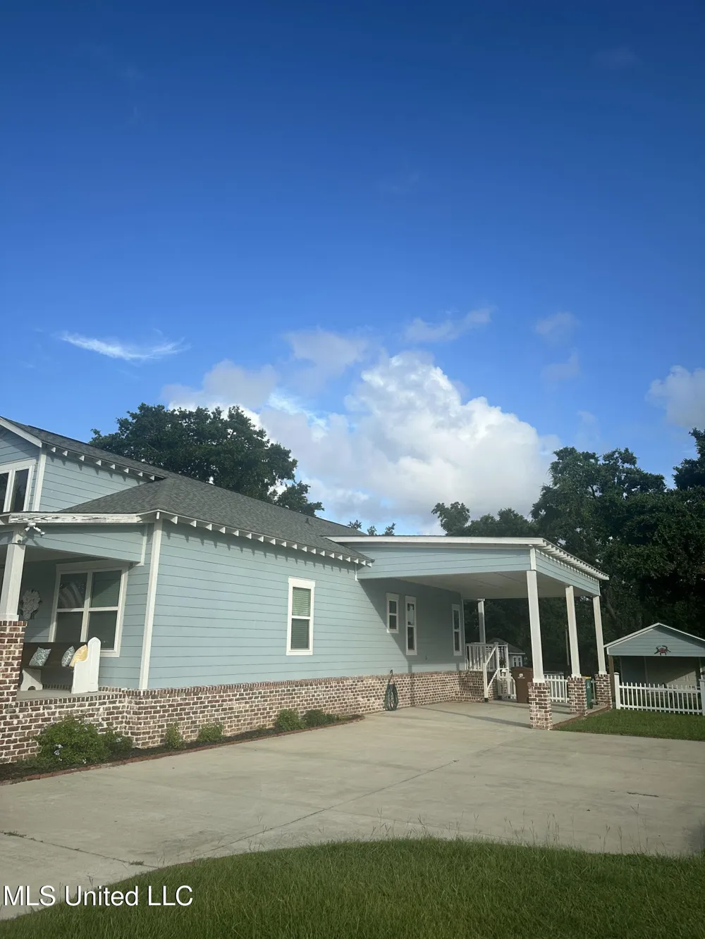 605 Magnolia Street Long Beach, MS 39560