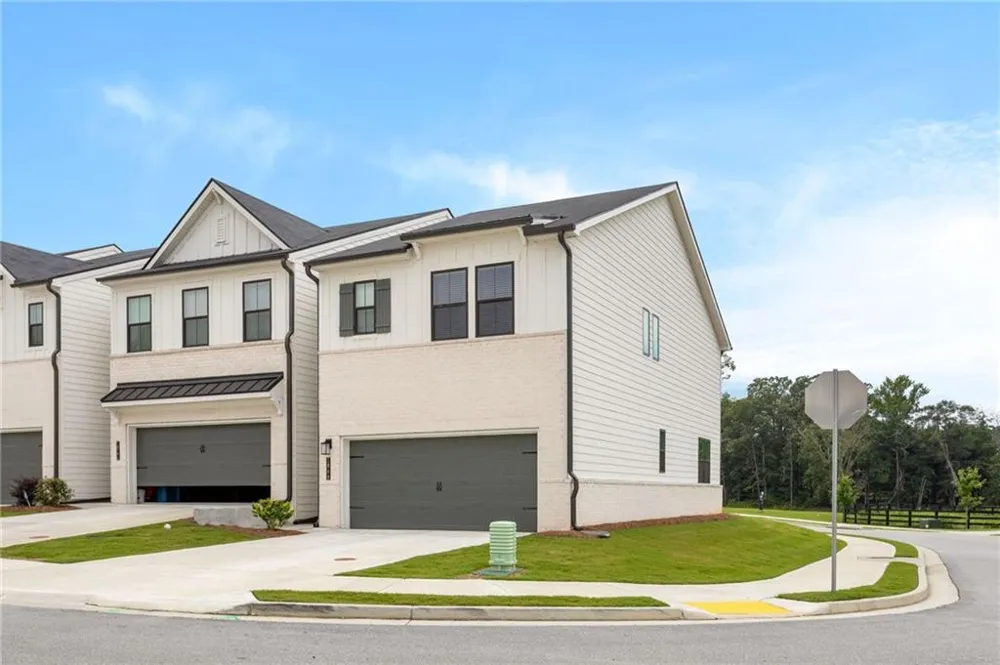 1948 Westwind Street Lawrenceville, GA 30043