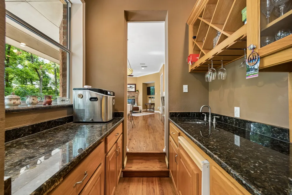 908 Trailwood Court Cedar Hill, TX 75104