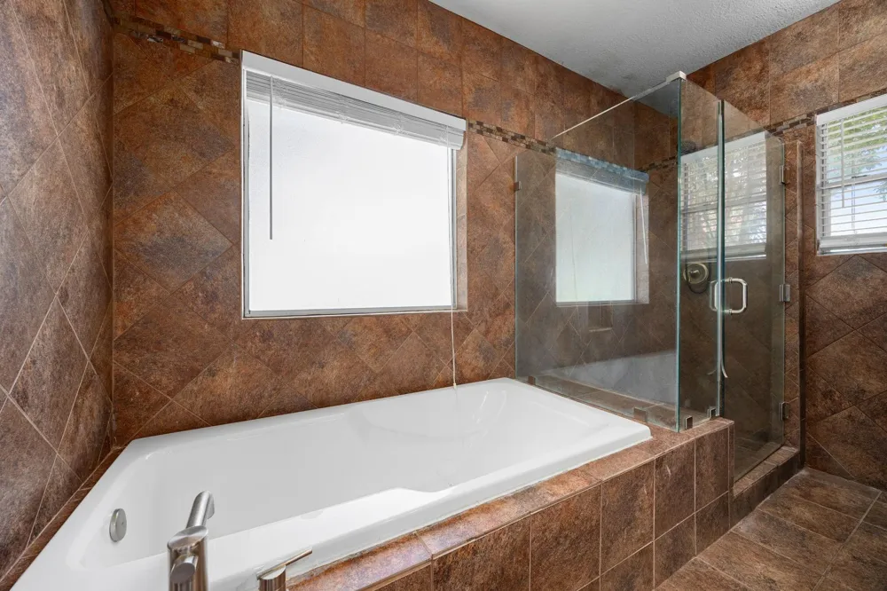 2527 Settlers Way Drive Sealy, TX 77474