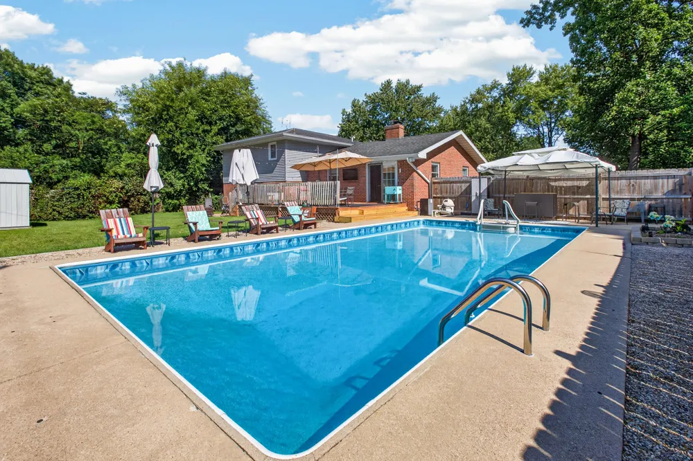 1516 Timberlane Drive St. Joseph, MI 49085