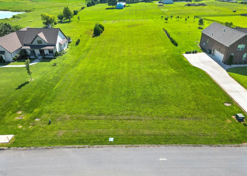 136A Wind Wood Dr Portland, TN 37148