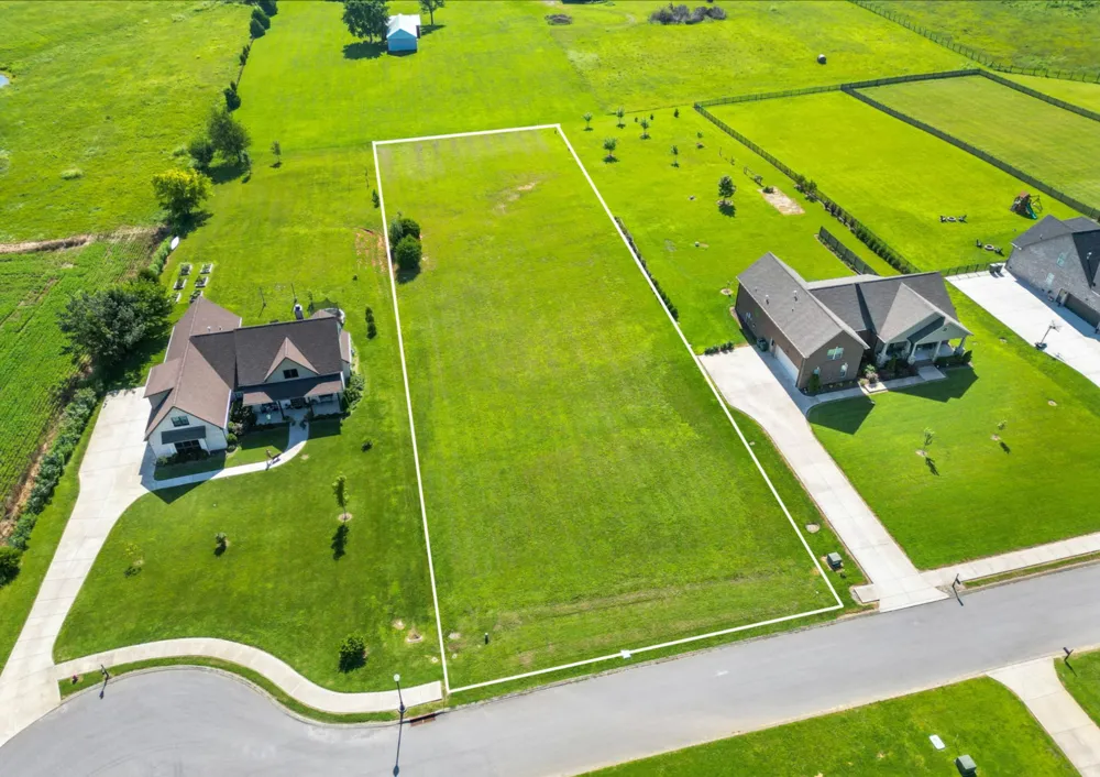 136A Wind Wood Dr Portland, TN 37148