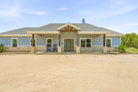 4305 Skyline Drive