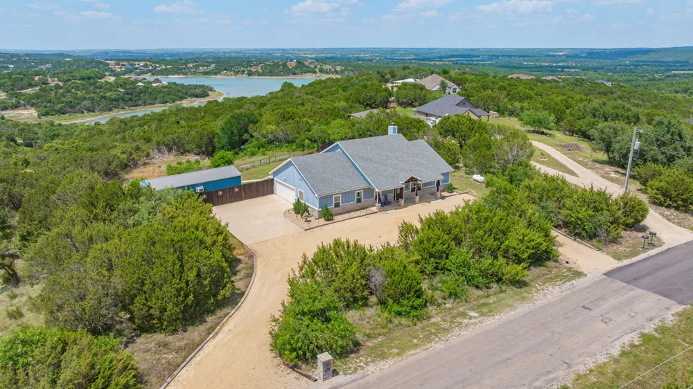4305 Skyline Drive Bluff Dale, TX 76433