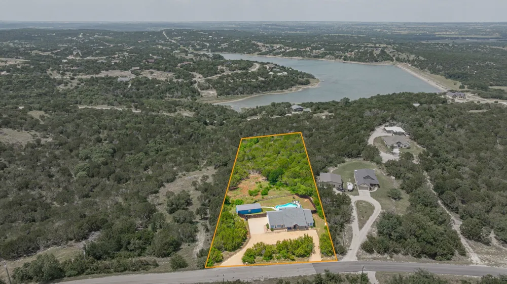 4305 Skyline Drive Bluff Dale, TX 76433