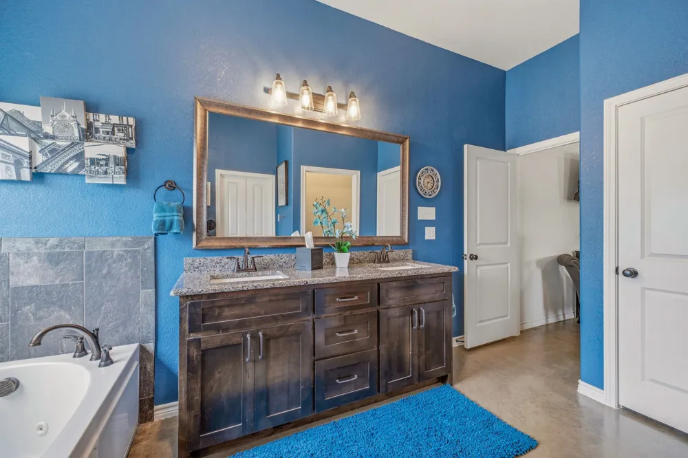 4305 Skyline Drive Bluff Dale, TX 76433