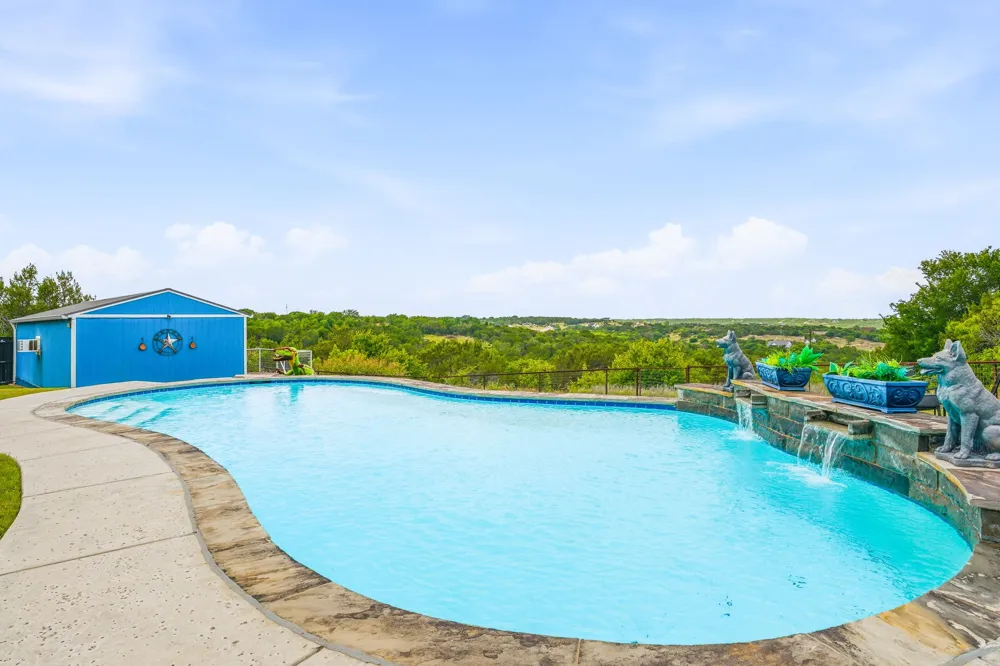 4305 Skyline Drive Bluff Dale, TX 76433