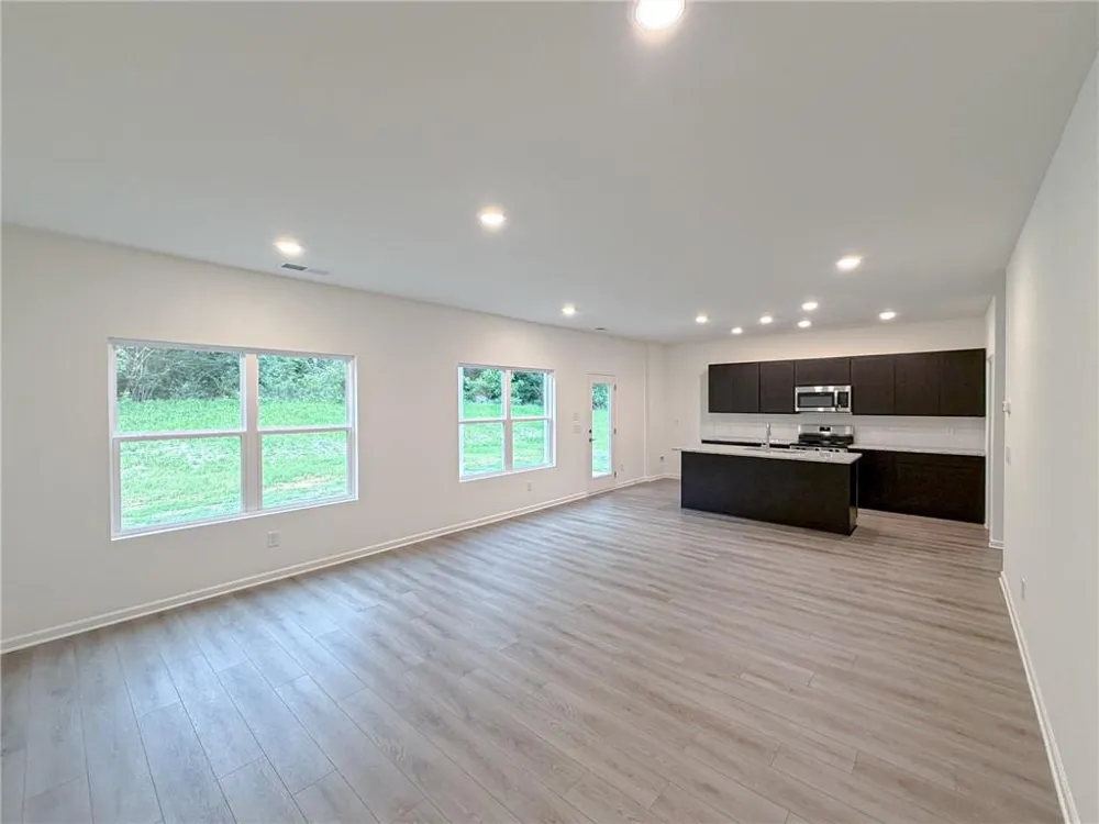 107 Stonecreek Avenue Rockmart, GA 30153