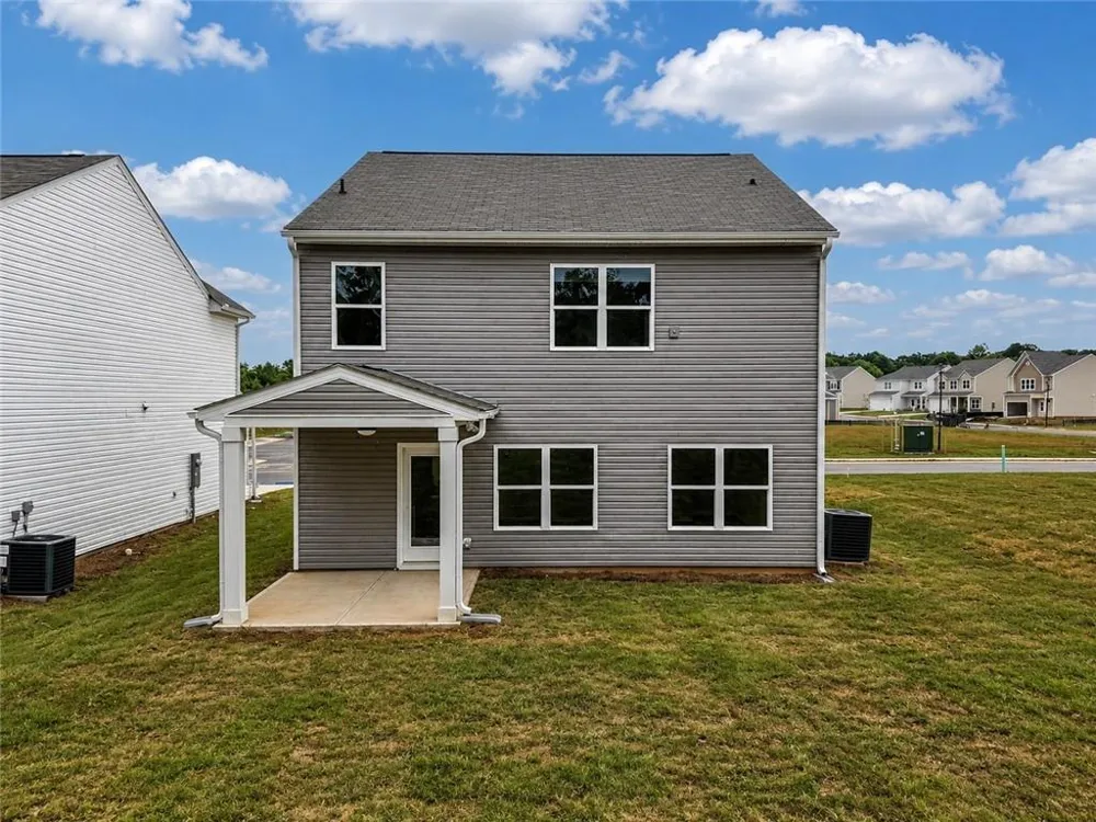 107 Stonecreek Avenue Rockmart, GA 30153