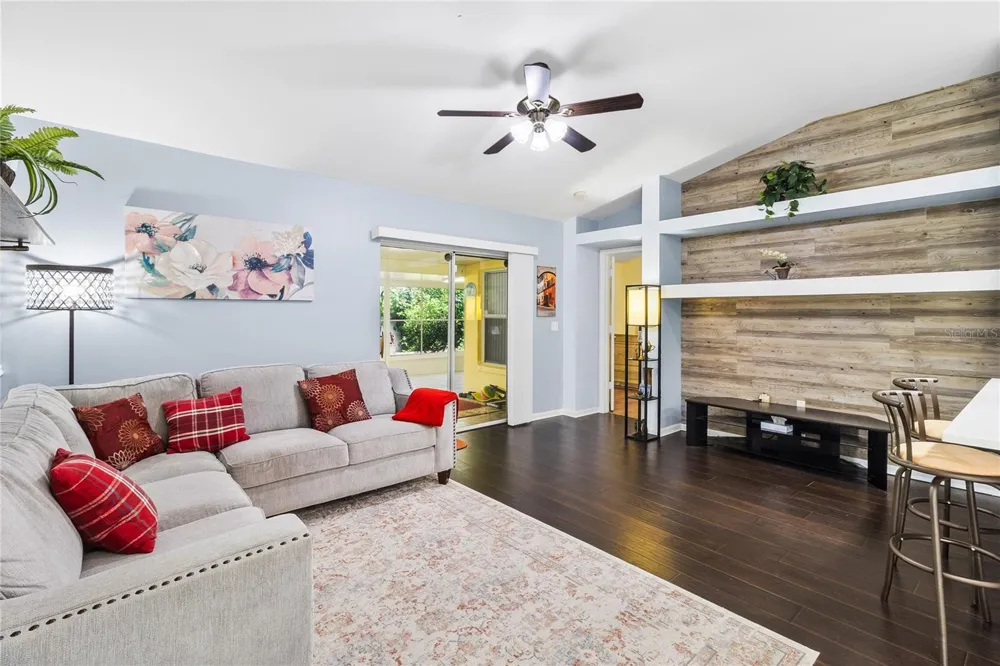 1622 HULETT DRIVE Brandon, FL 33511