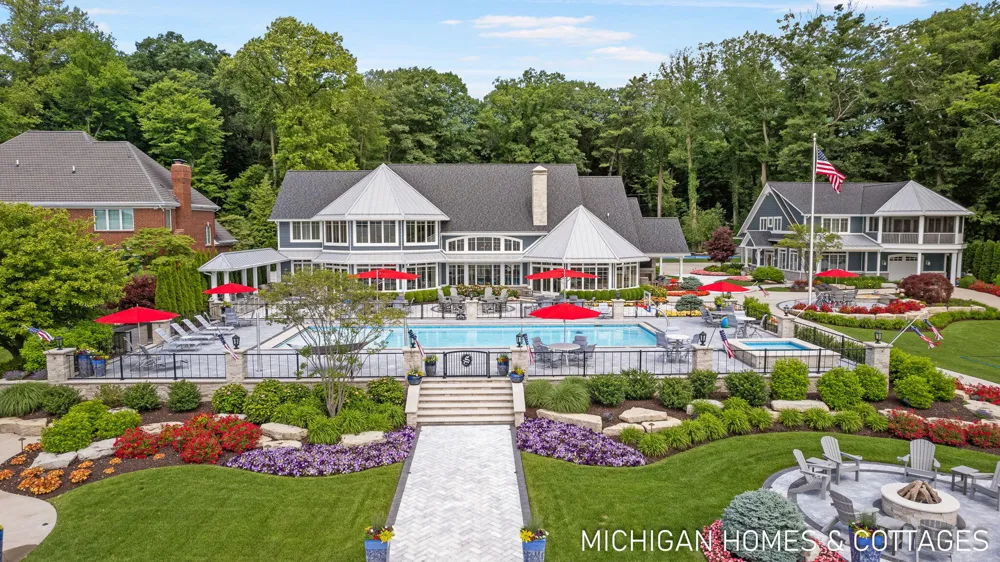 Norwood Avenue Park Township, MI 49424
