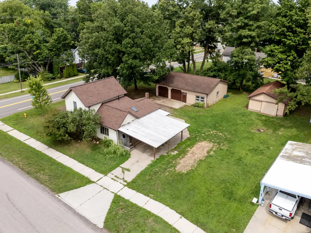 304 Hartel Road Eaton Township, MI 48876