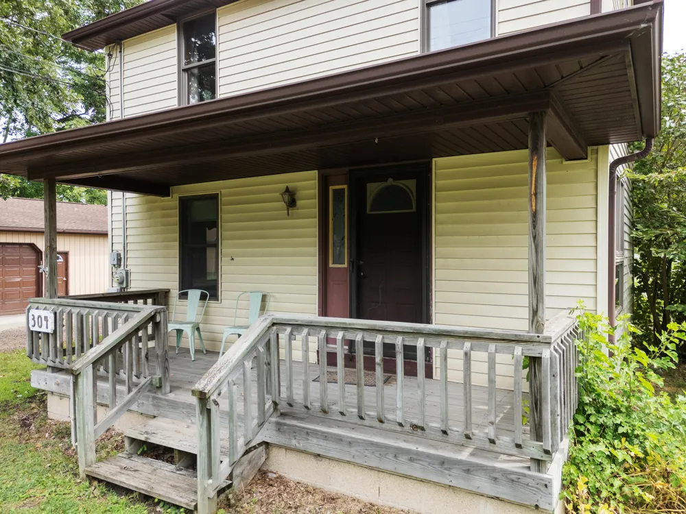 304 Hartel Road Eaton Township, MI 48876