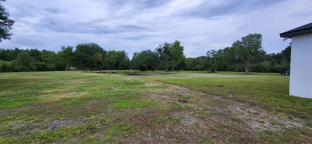 1685 E OSCEOLA ROAD Geneva, FL 32732