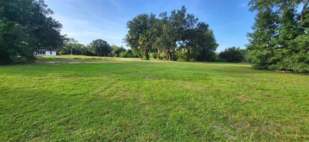 1685 E OSCEOLA ROAD Geneva, FL 32732