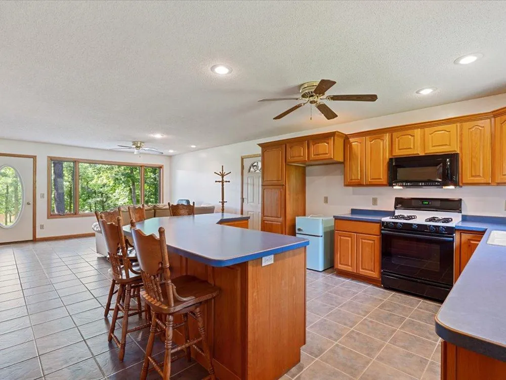 17741 River Road Crosby, MN 56441