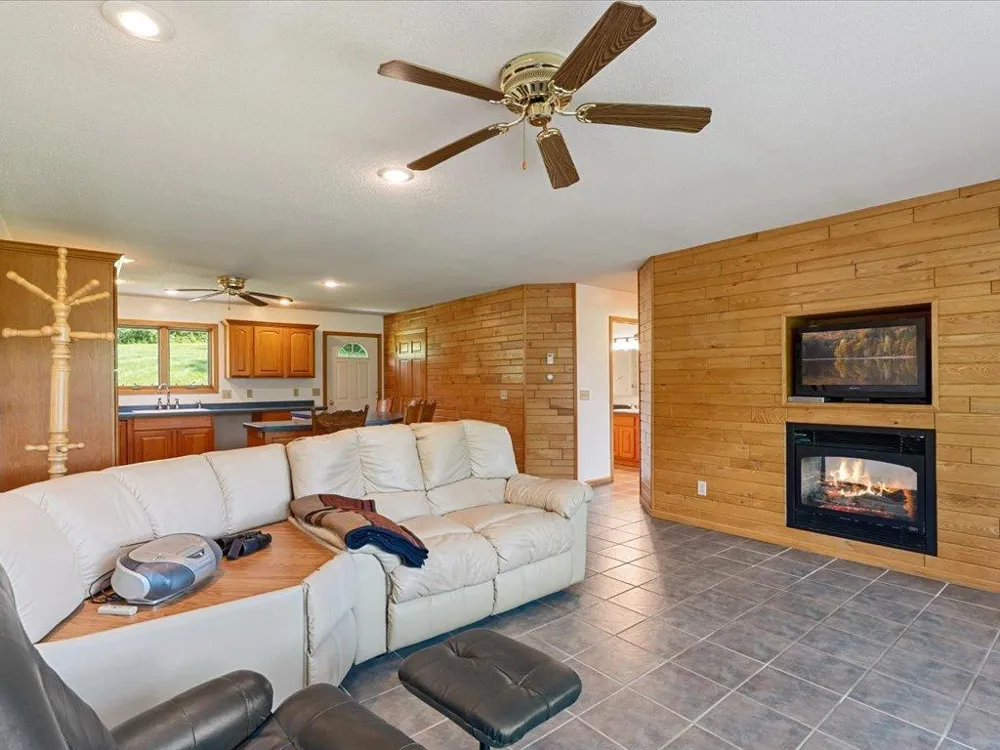 17741 River Road Crosby, MN 56441