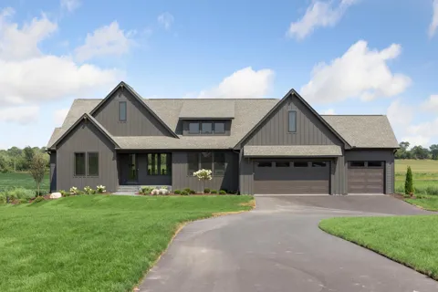 140 Kongen Court