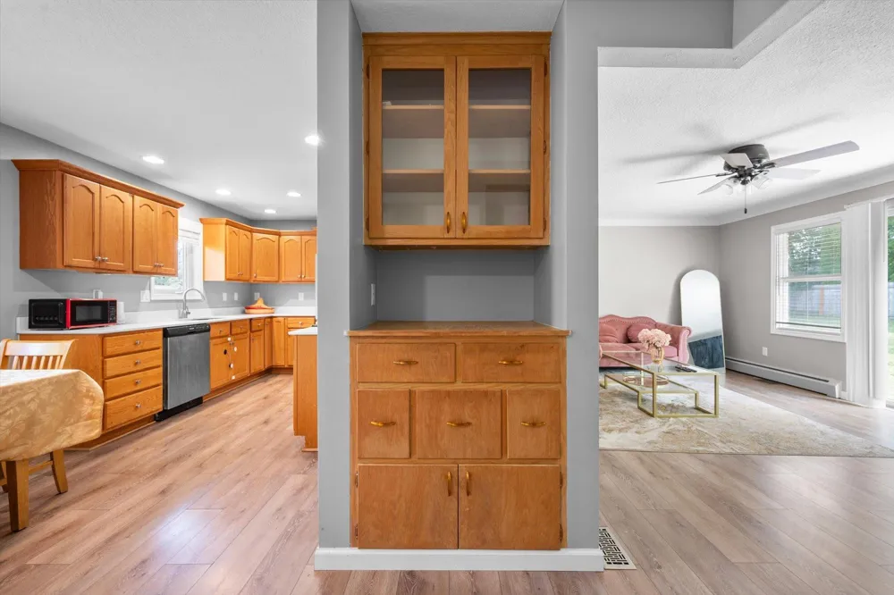 2656 Fremont Avenue E Maplewood, MN 55119