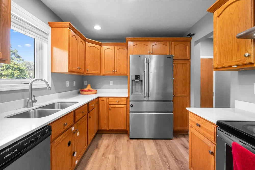2656 Fremont Avenue E Maplewood, MN 55119