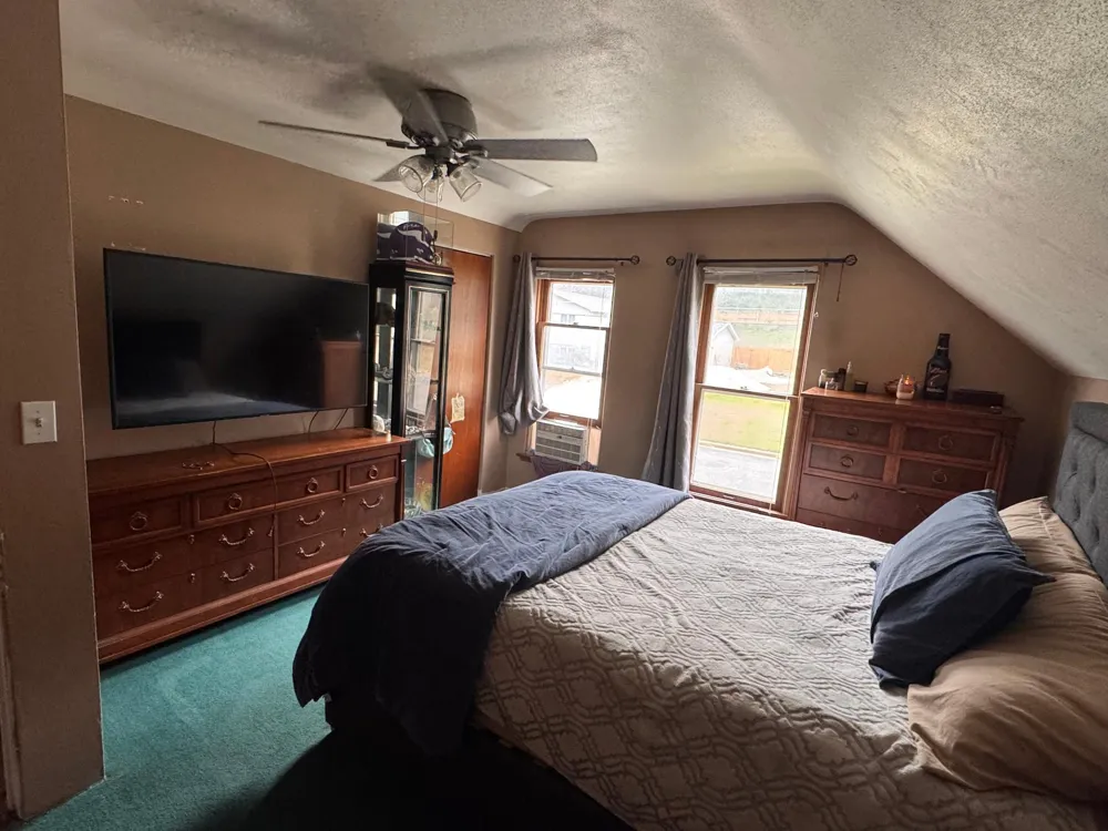 1543 Wabasha Avenue Saint Charles, MN 55972