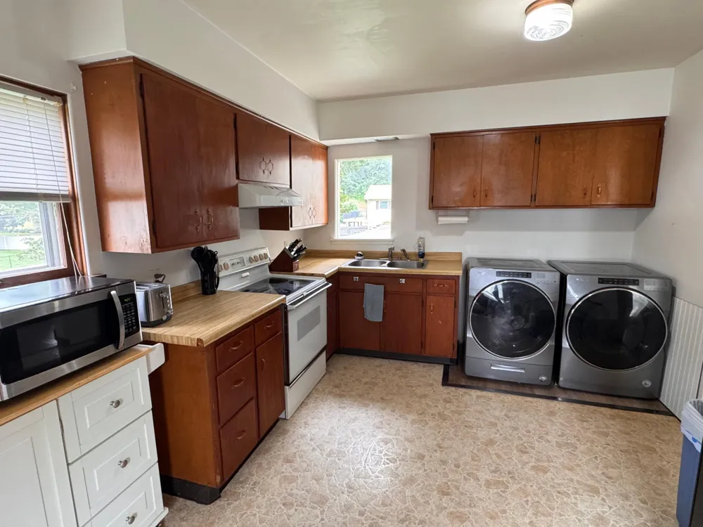 1543 Wabasha Avenue Saint Charles, MN 55972