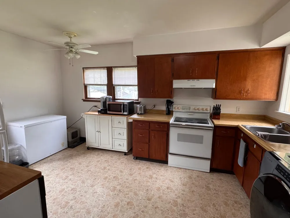 1543 Wabasha Avenue Saint Charles, MN 55972