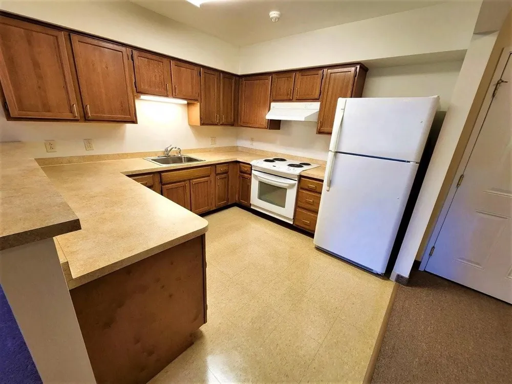100 Canal View Dr, Ny Lyons, NY 14551