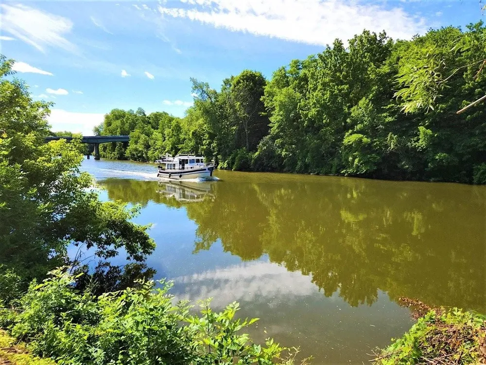 100 Canal View Dr, Ny Lyons, NY 14551
