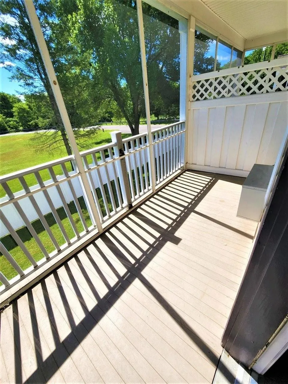 100 Canal View Dr, Ny Lyons, NY 14551
