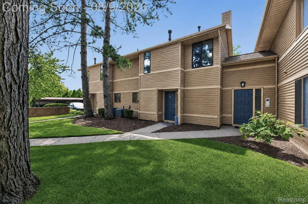 175 Briarcrest Drive #102 Ann Arbor City, MI 48104