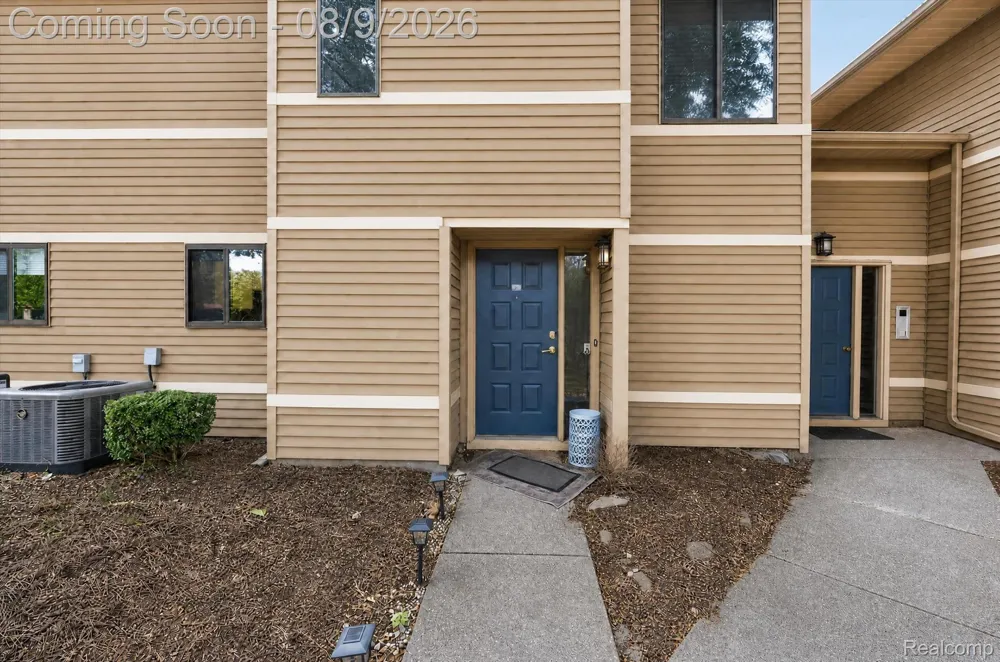 175 Briarcrest Drive #102 Ann Arbor City, MI 48104
