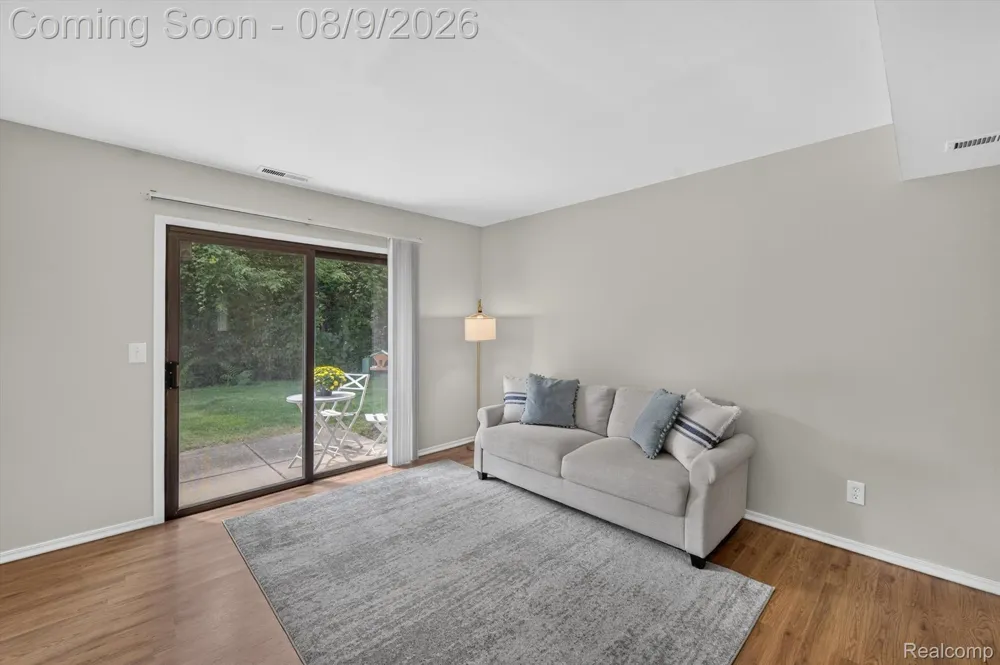 175 Briarcrest Drive #102 Ann Arbor City, MI 48104