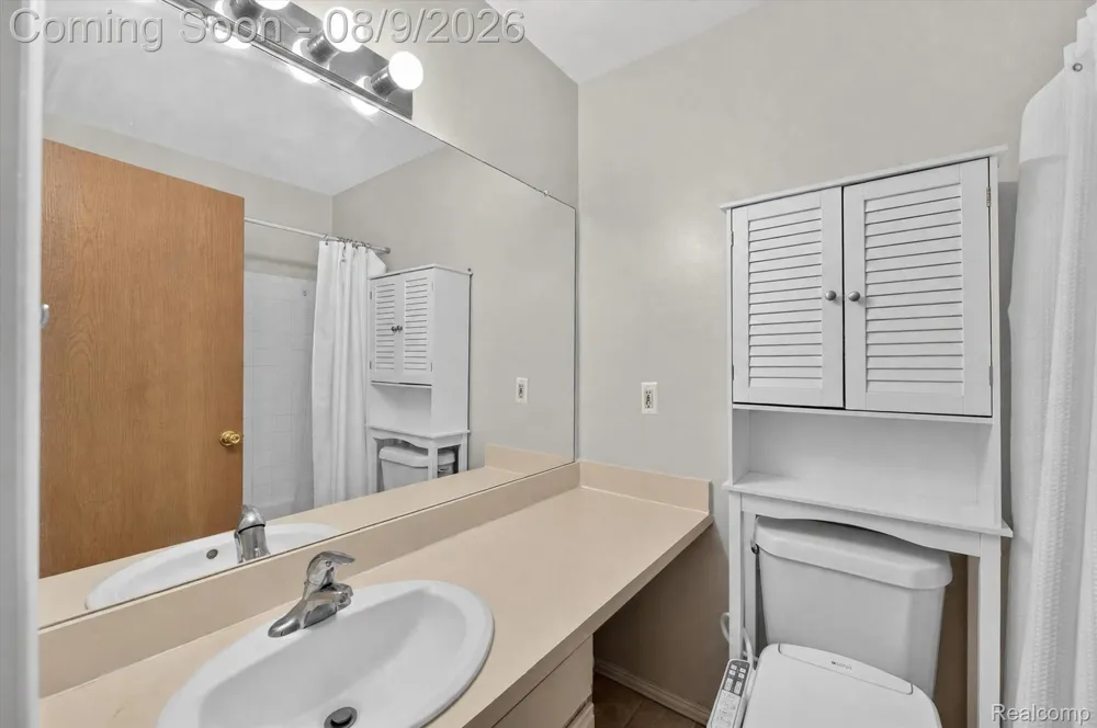 175 Briarcrest Drive #102 Ann Arbor City, MI 48104