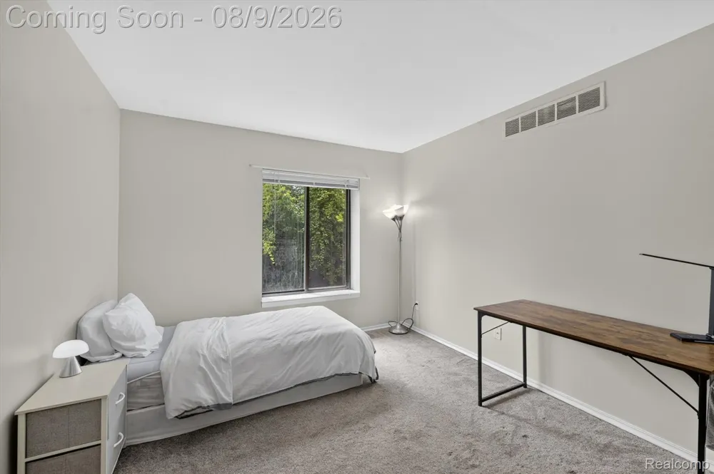 175 Briarcrest Drive #102 Ann Arbor City, MI 48104